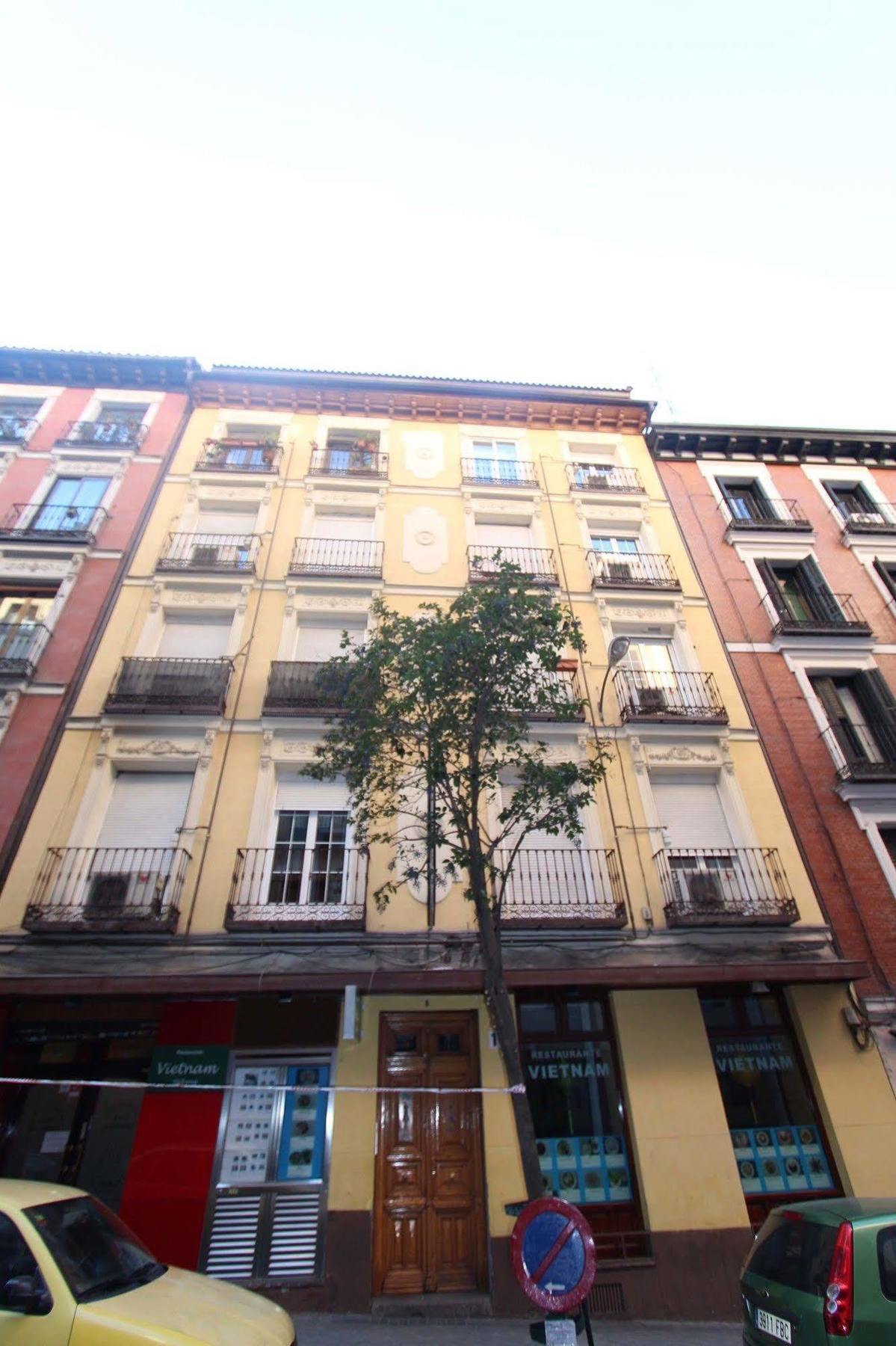 Madrid Gran Via, Behap Apartments Bagian luar foto