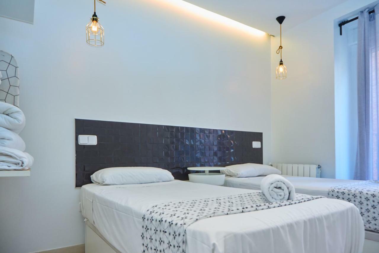 Madrid Gran Via, Behap Apartments Bagian luar foto