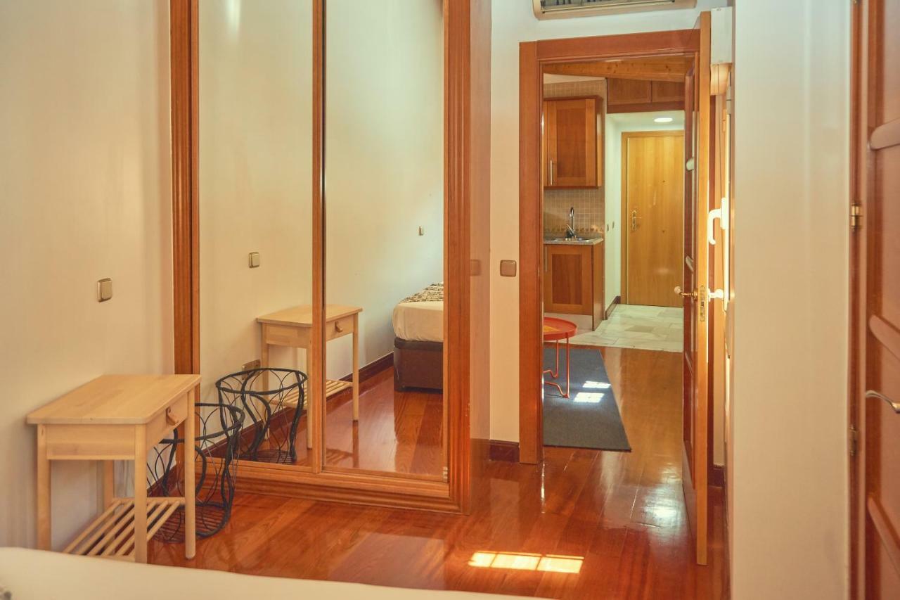 Madrid Gran Via, Behap Apartments Bagian luar foto
