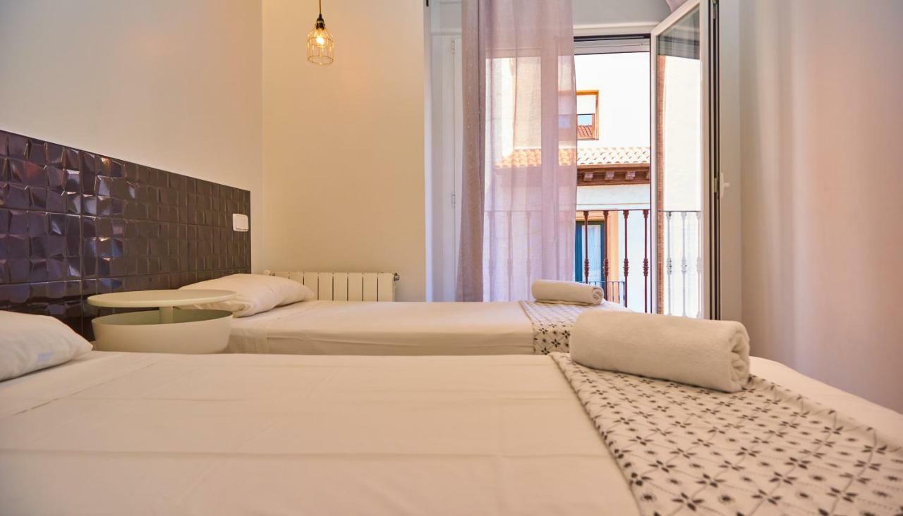 Madrid Gran Via, Behap Apartments Bagian luar foto